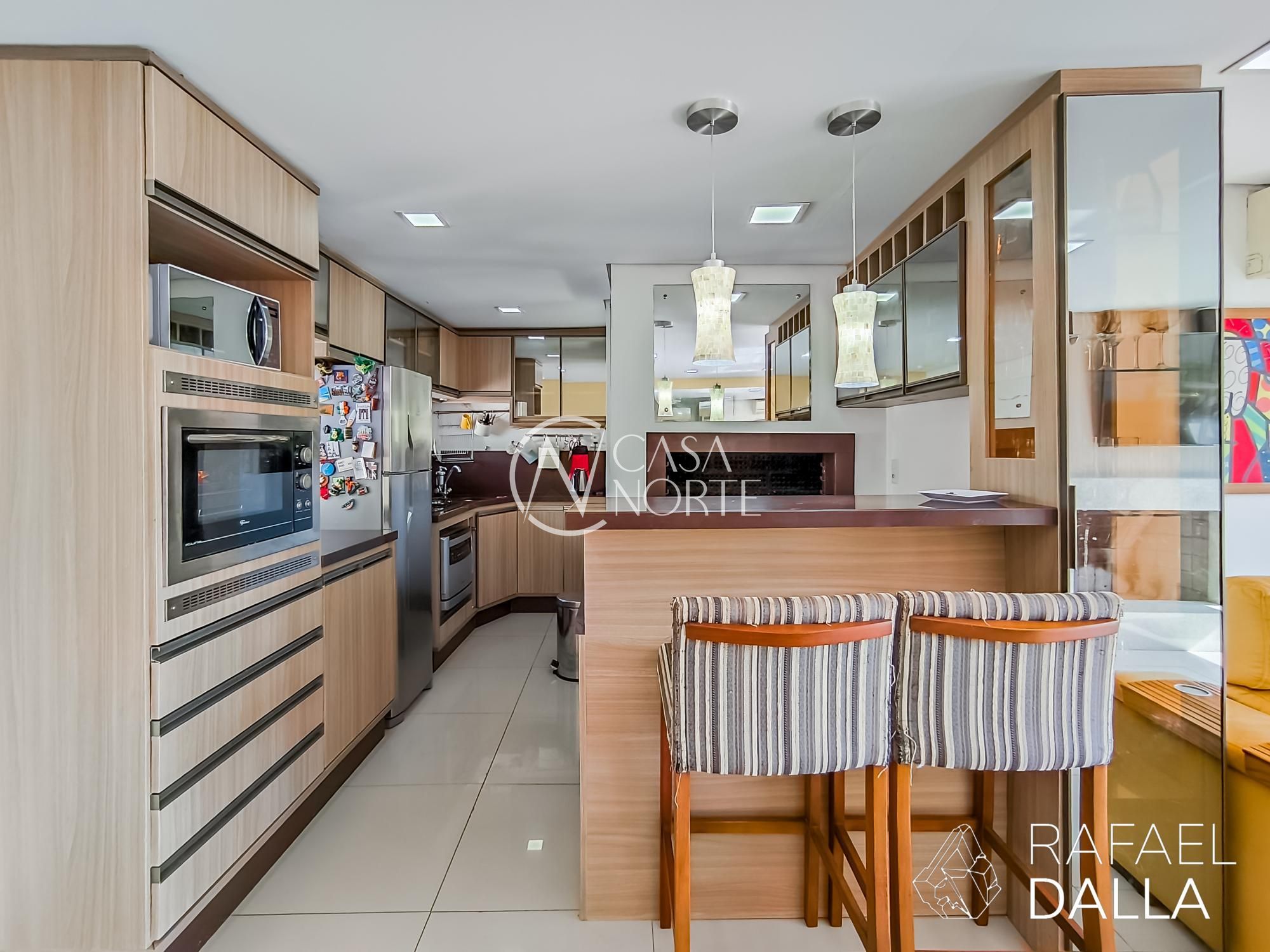 Cobertura à venda com 3 quartos, 117m², Rua Baronesa do Gravataí no bairro Cidade Baixa em Porto Alegre