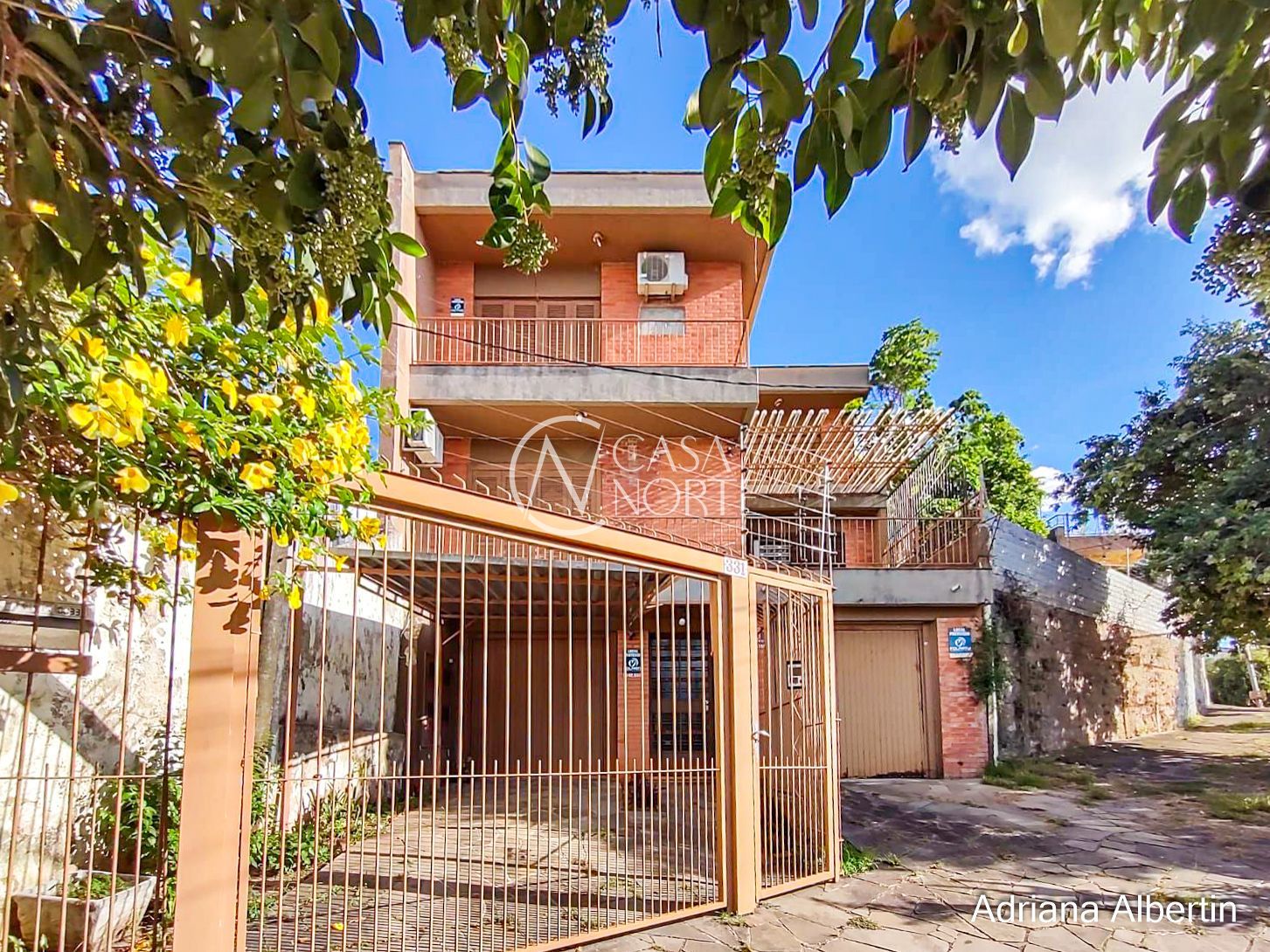 Apartamento à venda com 2 quartos, 91m², 1 vaga, Rua da Graca no bairro Jardim Floresta em Porto Alegre