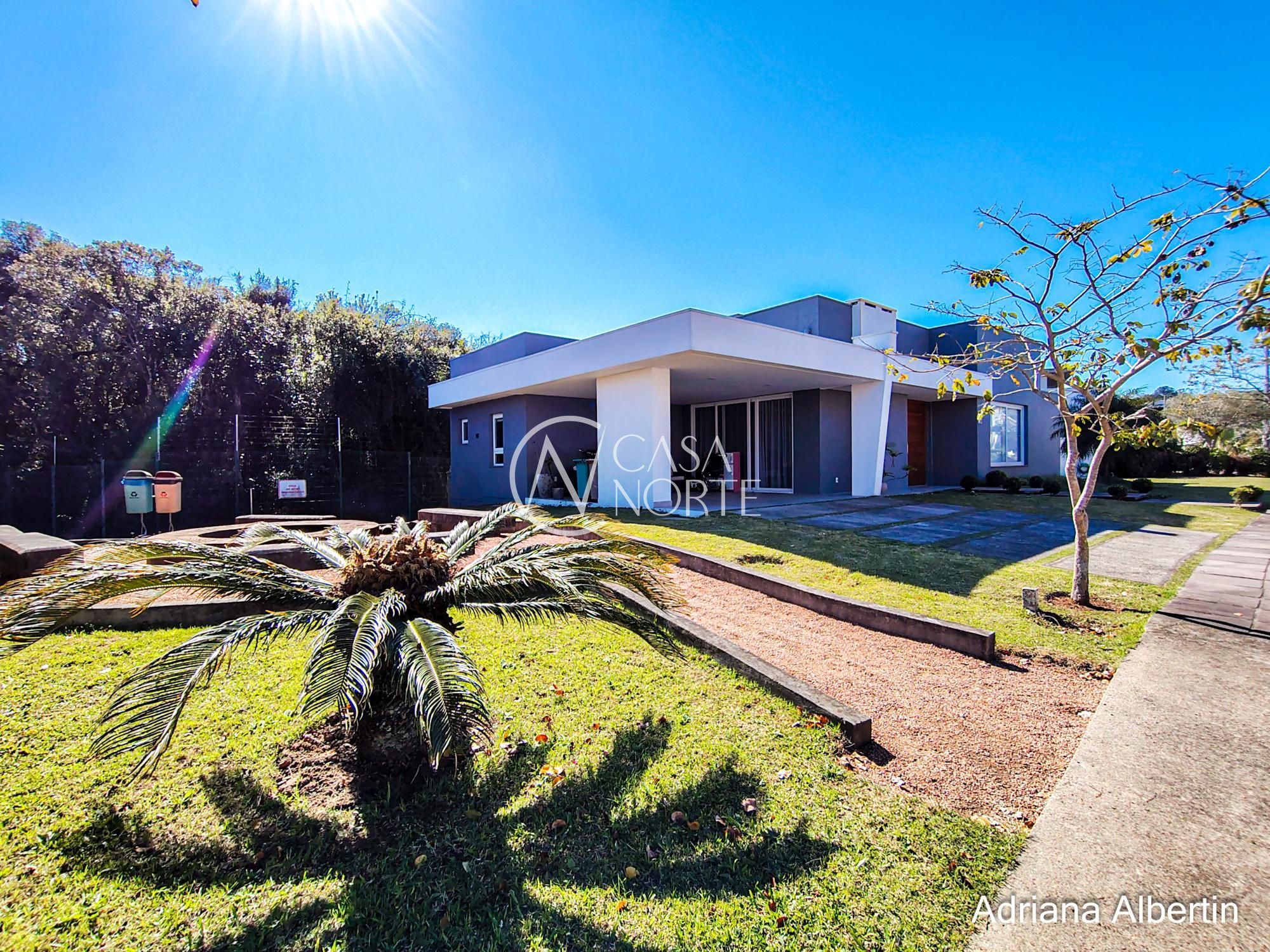 Casa de Condomínio à venda com 3 quartos, 199m², 3 suítes, 2 vagas, Estrada das Três Meninas no bairro Alphaville em Porto Alegre