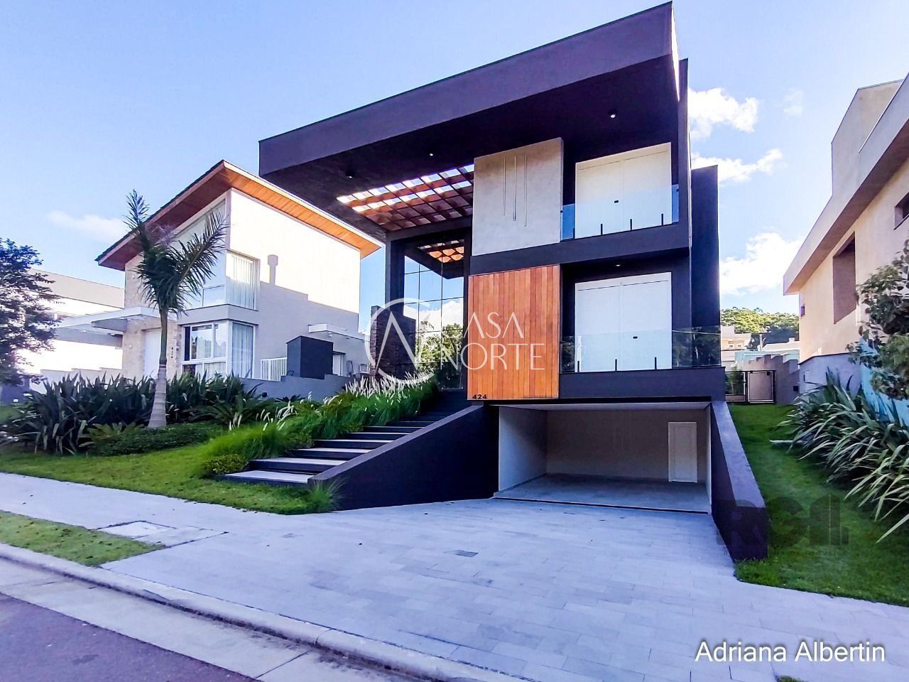 Casa de Condomínio à venda com 4 quartos, 289m², 4 suítes, 2 vagas, Estrada das Três Meninas no bairro Alphaville em Porto Alegre