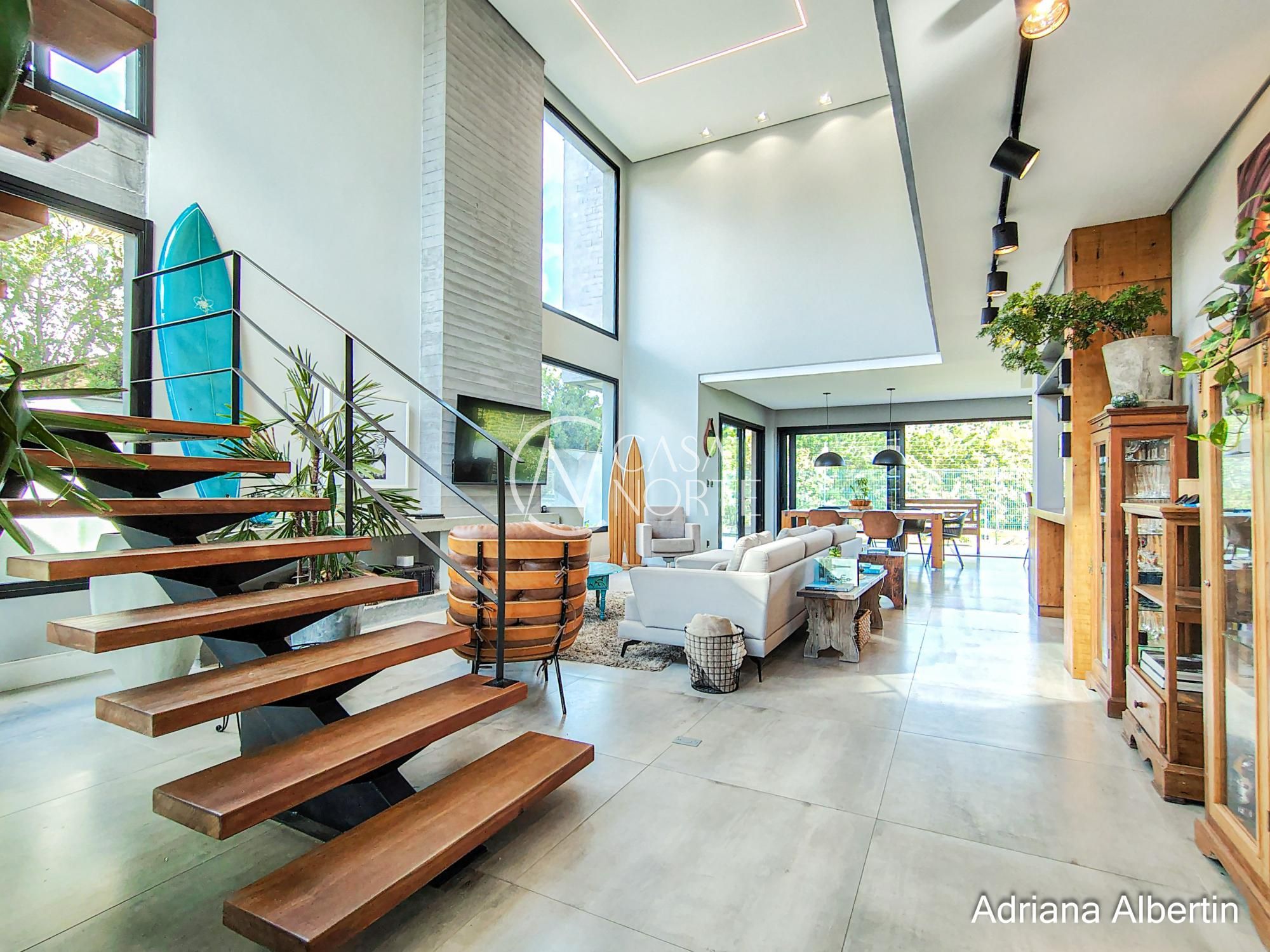 Casa de Condomínio à venda com 3 quartos, 300m², 3 suítes, 2 vagas, Estrada das Três Meninas no bairro Alphaville em Porto Alegre