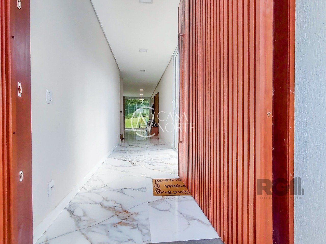 Casa de Condomínio à venda com 3 quartos, 284m², 3 suítes, 2 vagas, Estrada das Três Meninas no bairro Alphaville em Porto Alegre