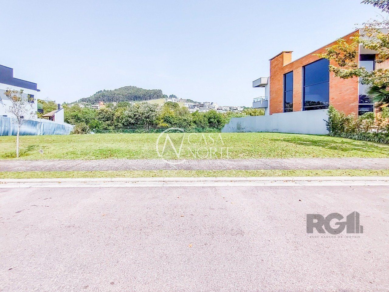 Terreno à venda  com 561m², Estrada das Três Meninas no bairro Alphaville em Porto Alegre