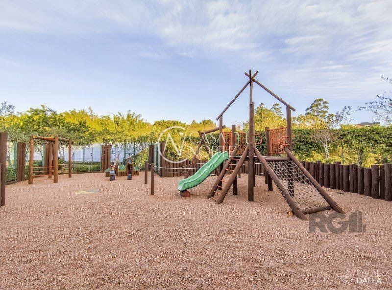 Terreno à venda  com 570m², Estrada das Três Meninas no bairro Alphaville em Porto Alegre