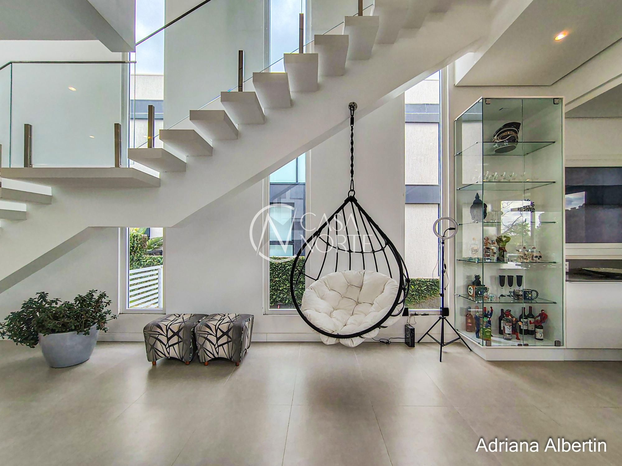 Casa de Condomínio à venda com 3 quartos, 309m², 2 suítes, 4 vagas, Estrada das Três Meninas no bairro Alphaville em Porto Alegre