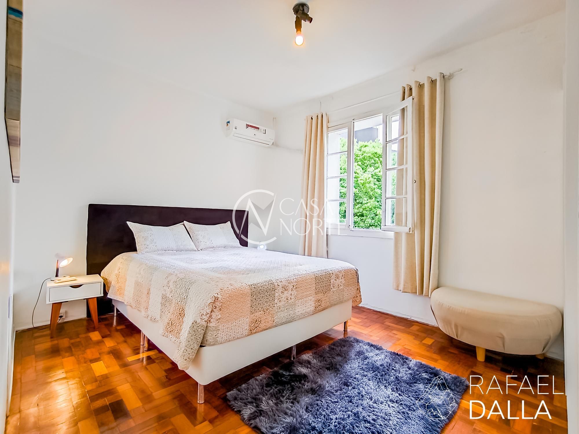 Apartamento à venda com 3 quartos, 90m², Rua Cândido Silveira no bairro Auxiliadora em Porto Alegre