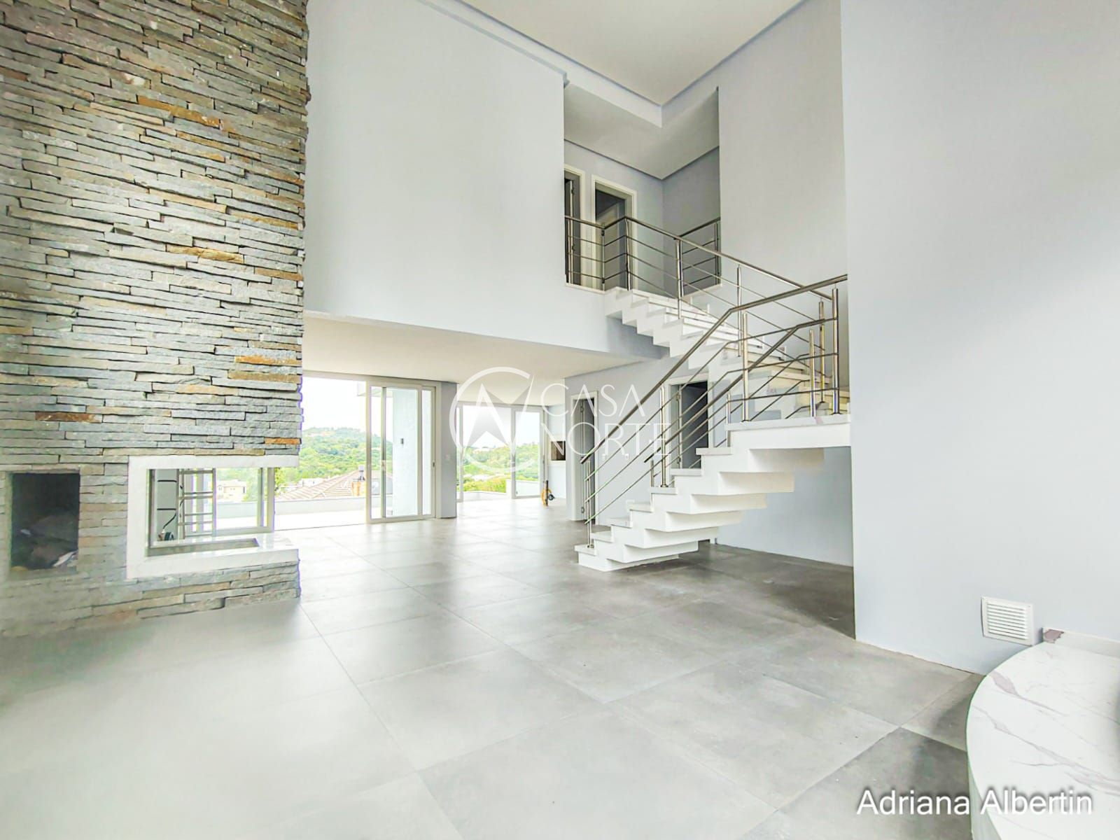 Casa de Condomínio à venda com 3 quartos, 286m², 3 suítes, 2 vagas, Estrada das Três Meninas no bairro Alphaville em Porto Alegre