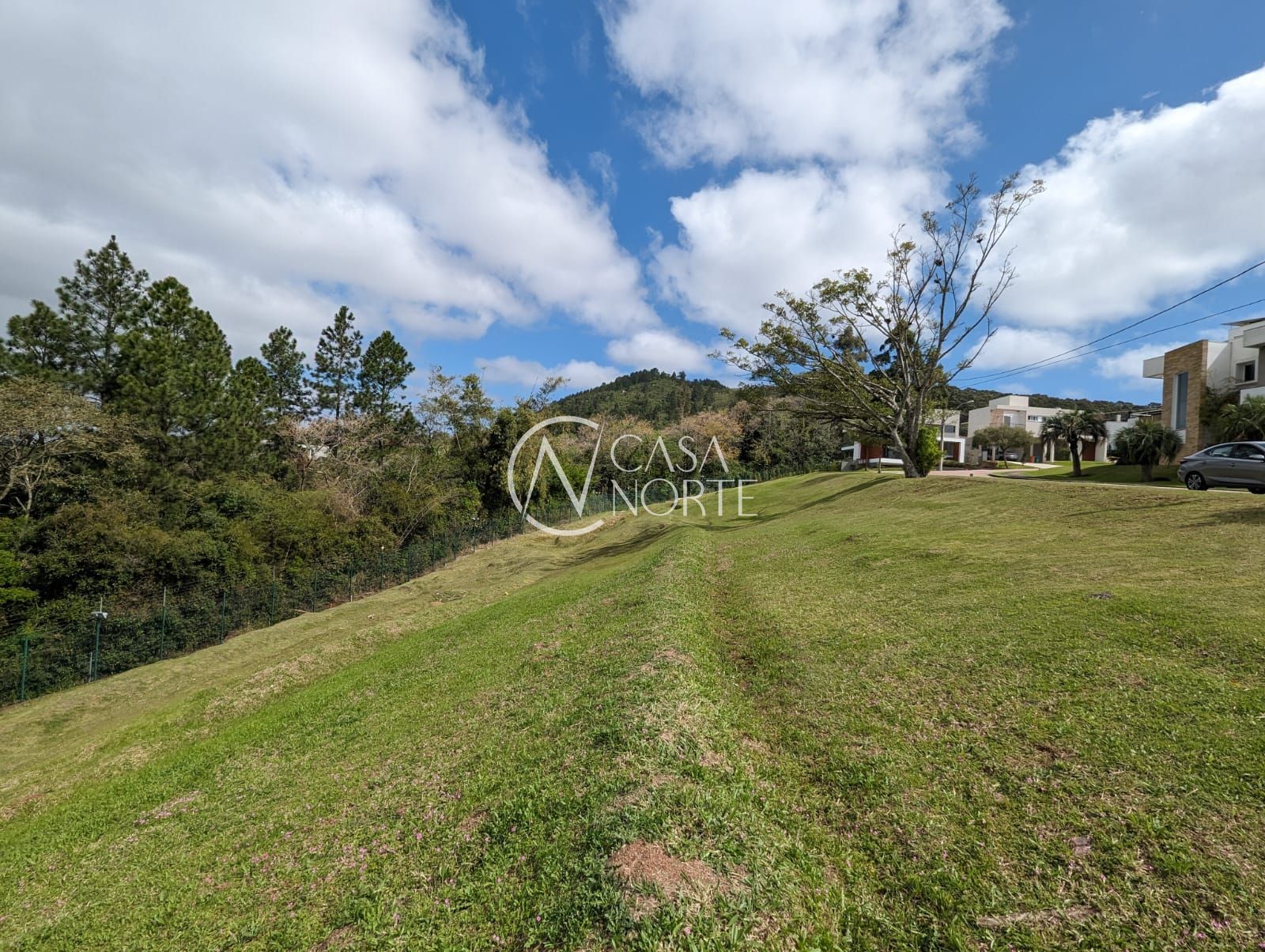 Terreno à venda  com 574m², Estrada das Três Meninas no bairro Alphaville em Porto Alegre