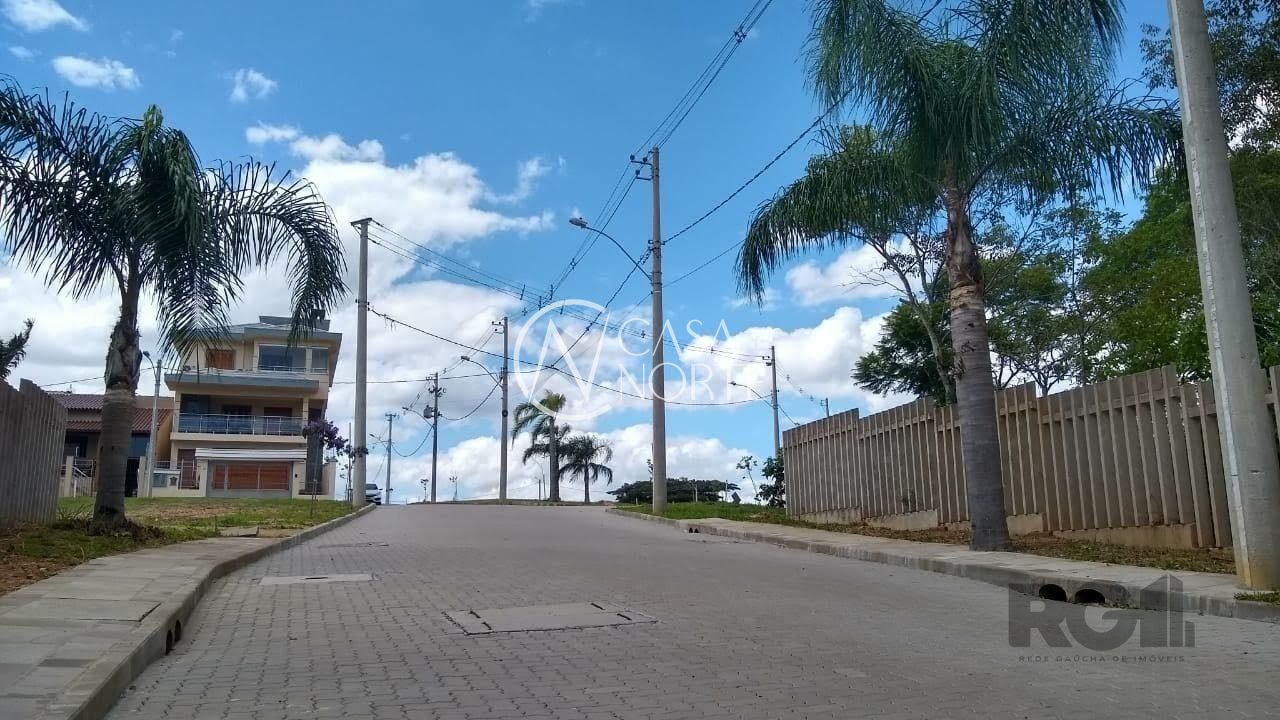 Terreno à venda  com 245m², Estrada Jorge Pereira Nunes no bairro Campo Novo em Porto Alegre
