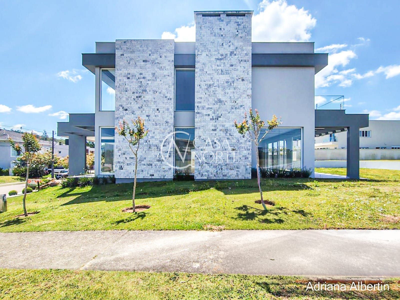 Casa de Condomínio à venda com 4 quartos, 331m², 4 suítes, 2 vagas, Estrada das Três Meninas no bairro Alphaville em Porto Alegre