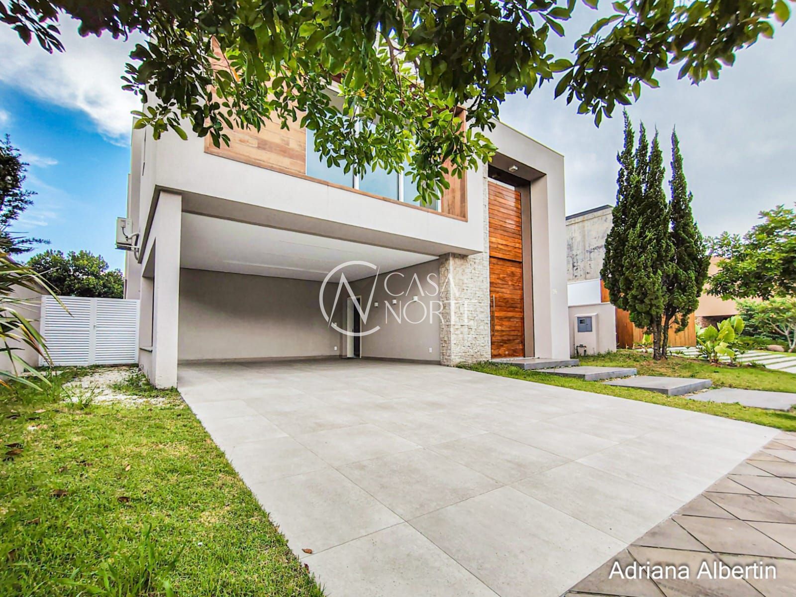 Casa de Condomínio à venda com 4 quartos, 400m², 4 suítes, 2 vagas, Estrada das Três Meninas no bairro Alphaville em Porto Alegre