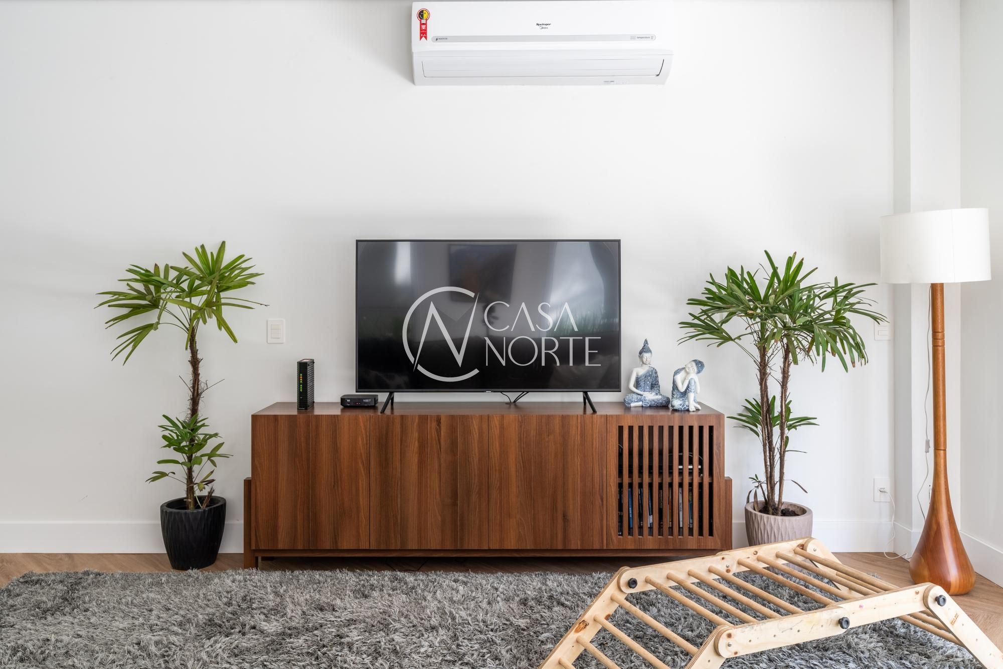 Casa de Condomínio à venda com 3 quartos, 450m², 3 suítes, 2 vagas, Rua Doutor Ney de Castilhos Ferreira no bairro Pedra Redonda em Porto Alegre