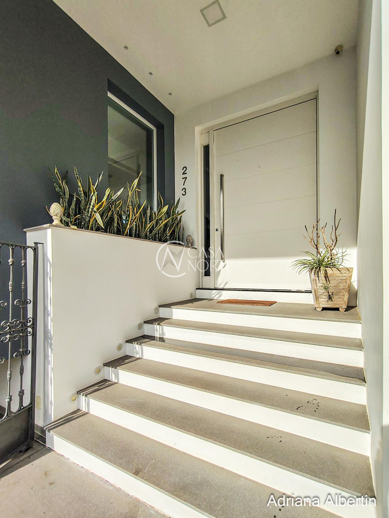 Casa de Condomínio à venda com 3 quartos, 660m², 3 suítes, 2 vagas, Estrada das Três Meninas no bairro Alphaville em Porto Alegre