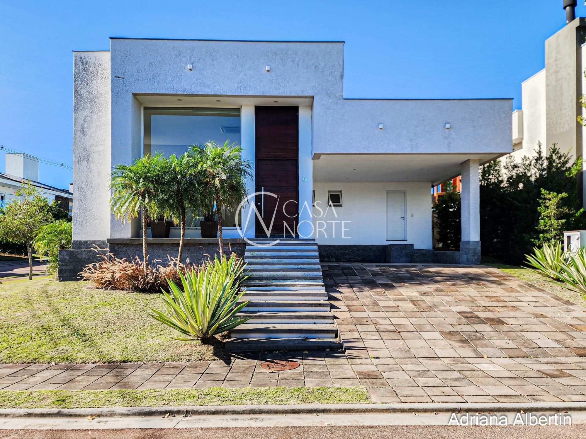 Casa de Condomínio à venda com 3 quartos, 250m², 3 suítes, 2 vagas, Estrada das Três Meninas no bairro Alphaville em Porto Alegre