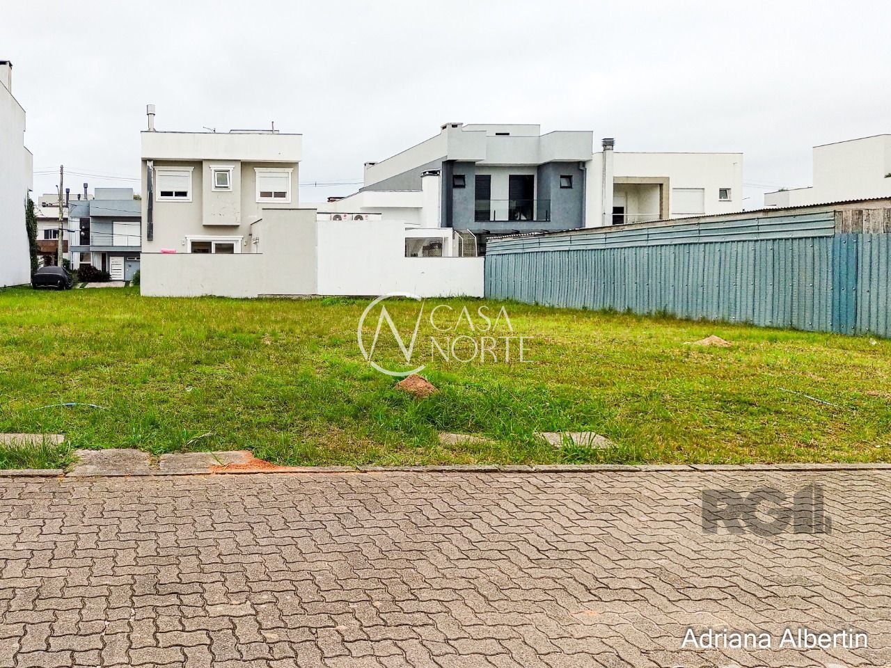 Terreno à venda , 154m², Rua Jorge Babot Miranda no bairro Aberta dos Morros em Porto Alegre