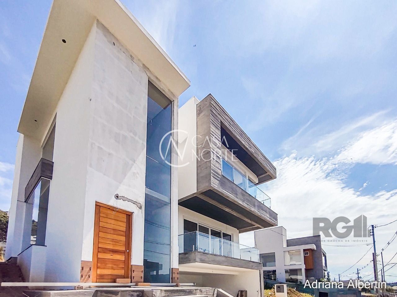Casa de Condomínio à venda com 3 quartos, 303m², 3 suítes, 3 vagas, Estrada das Três Meninas no bairro Alphaville em Porto Alegre