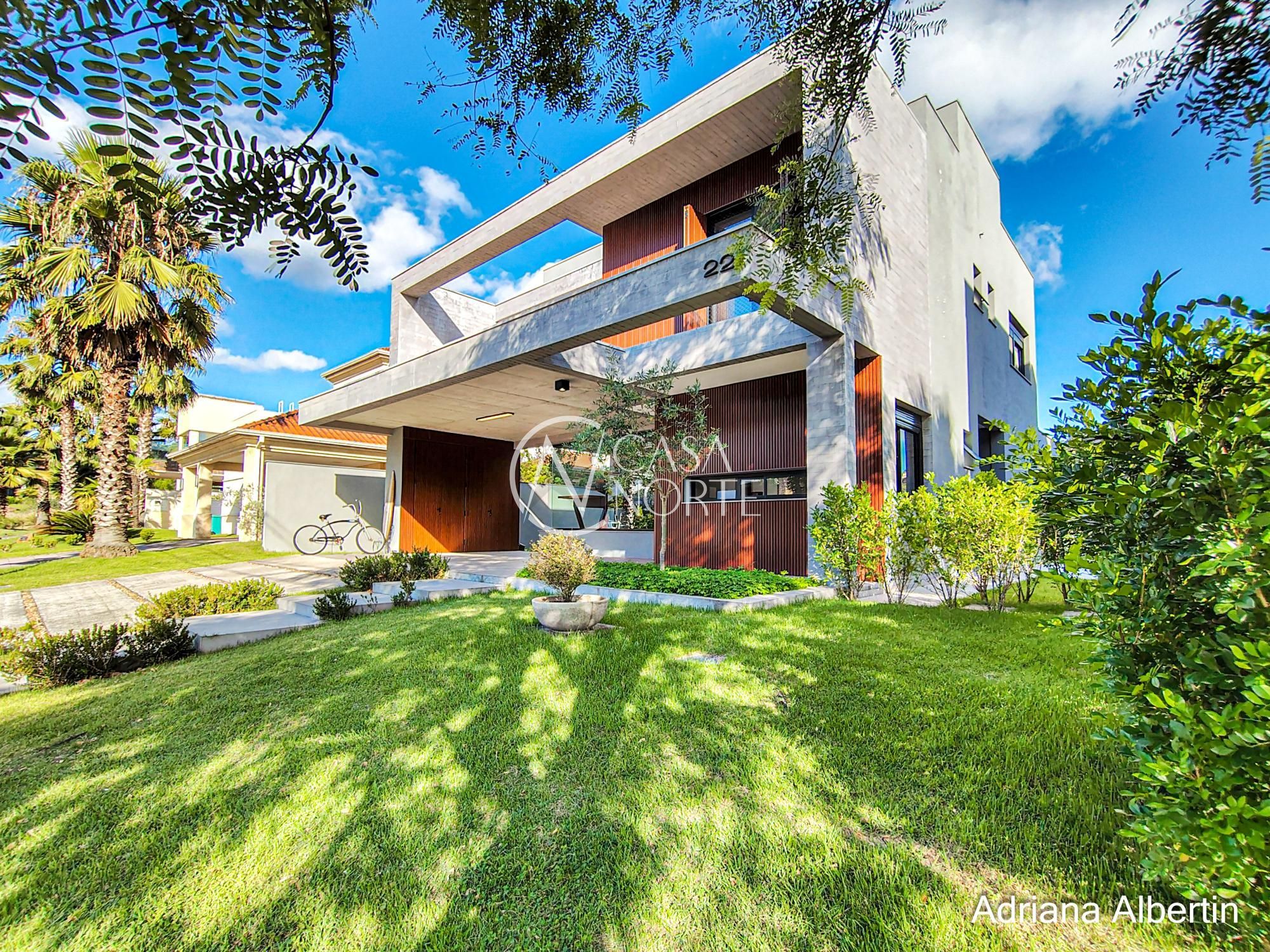 Casa de Condomínio à venda com 3 quartos, 300m², 3 suítes, 2 vagas, Estrada das Três Meninas no bairro Alphaville em Porto Alegre
