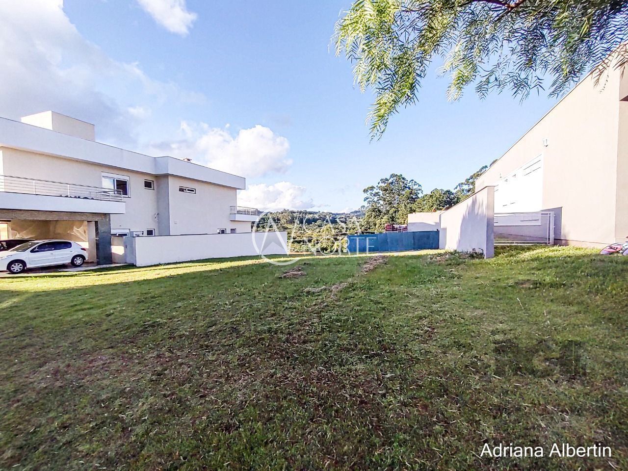 Terreno à venda  com 484m², Estrada das Três Meninas no bairro Alphaville em Porto Alegre