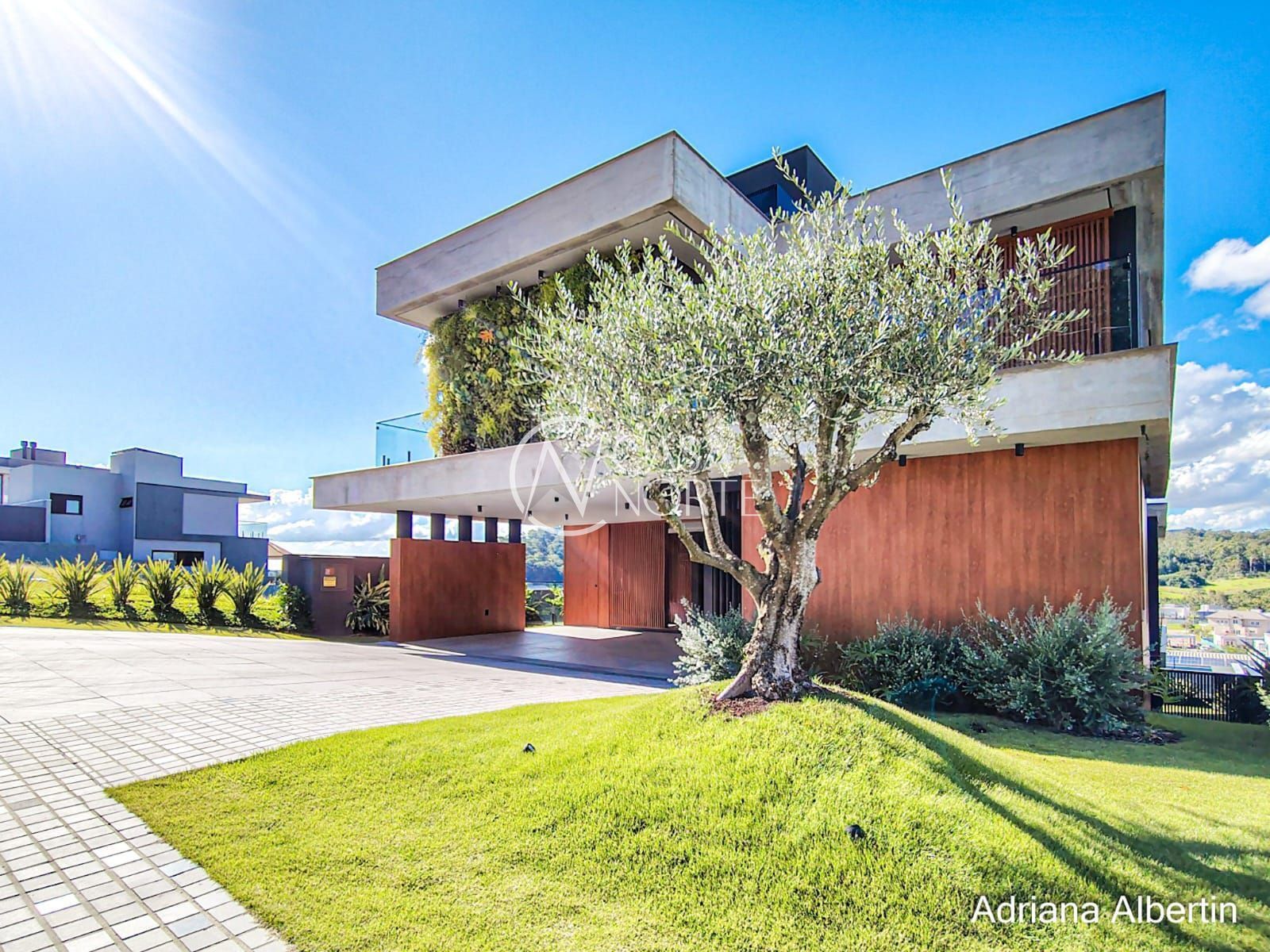 Casa de Condomínio à venda com 4 quartos, 423m², 4 suítes, 2 vagas, Estrada das Três Meninas no bairro Alphaville em Porto Alegre