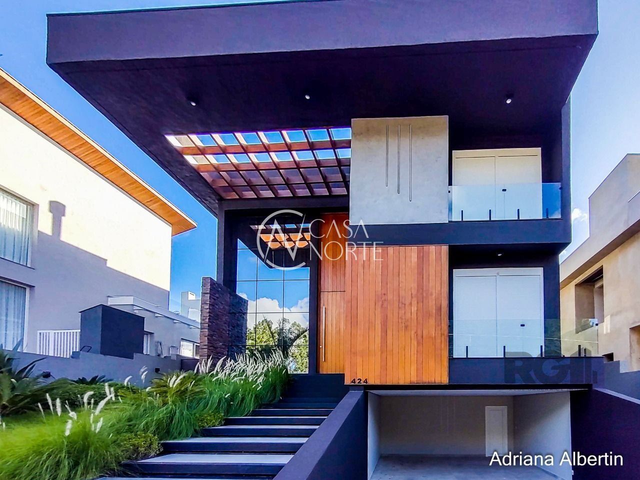 Casa de Condomínio à venda com 4 quartos, 289m², 4 suítes, 2 vagas, Estrada das Três Meninas no bairro Alphaville em Porto Alegre