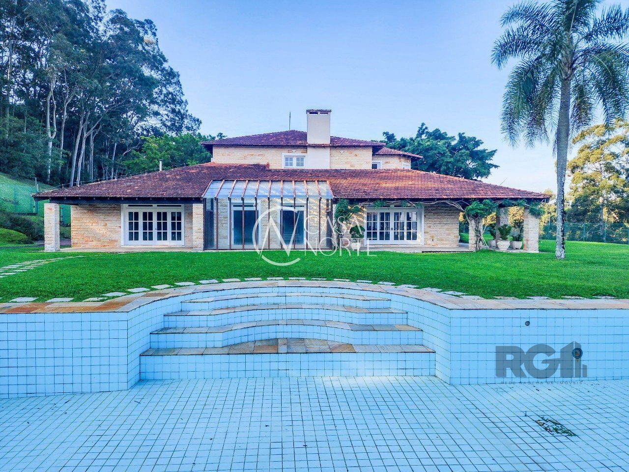 Casa de Condomínio à venda com 5 quartos, 1318m², 5 suítes, 5 vagas, Estrada das Três Meninas no bairro Alphaville em Porto Alegre