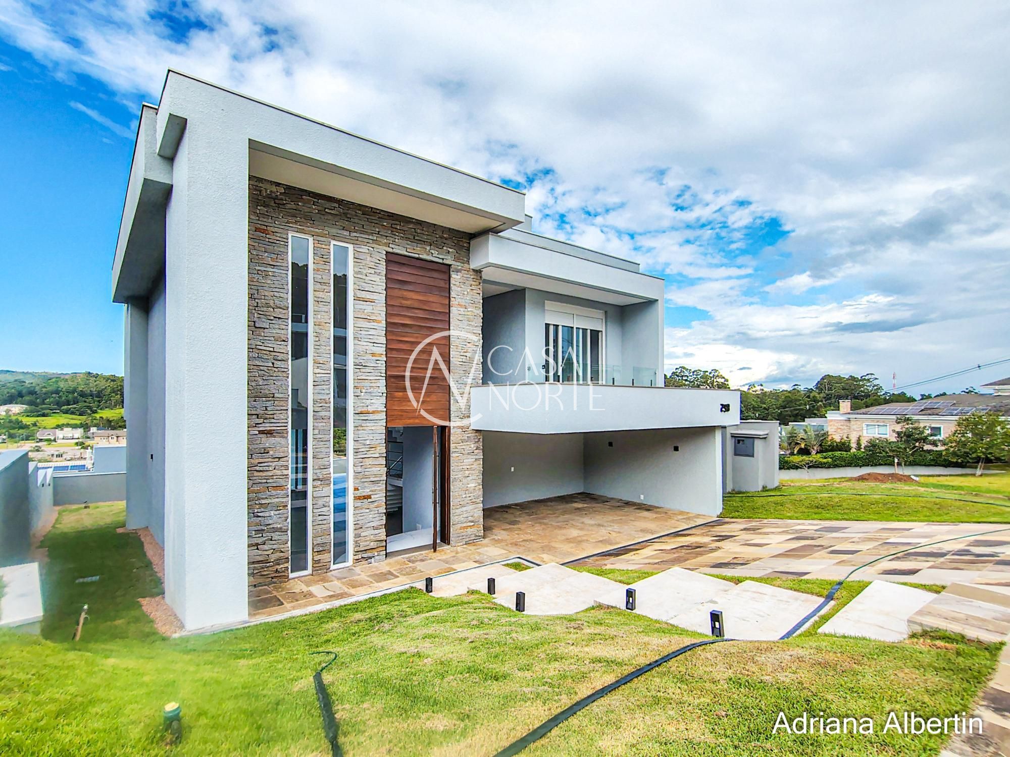 Casa de Condomínio à venda com 3 quartos, 286m², 3 suítes, 2 vagas, Estrada das Três Meninas no bairro Alphaville em Porto Alegre