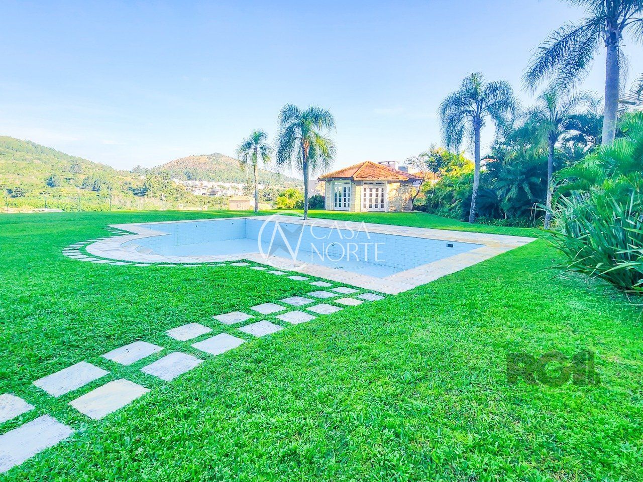 Casa de Condomínio à venda com 5 quartos, 1318m², 5 suítes, 5 vagas, Estrada das Três Meninas no bairro Alphaville em Porto Alegre