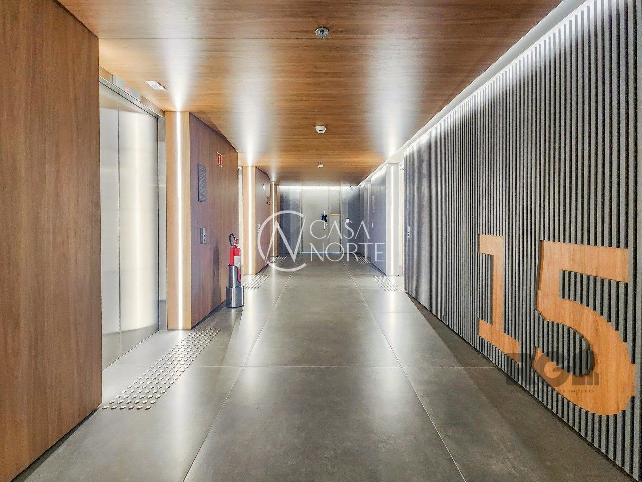 Sala Comercial à venda , 31m², Avenida Padre Cacique no bairro Praia de Belas em Porto Alegre