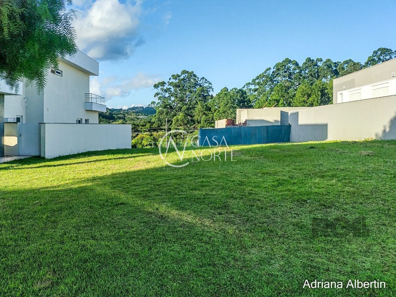 Terreno à venda  com 484m², Estrada das Três Meninas no bairro Alphaville em Porto Alegre