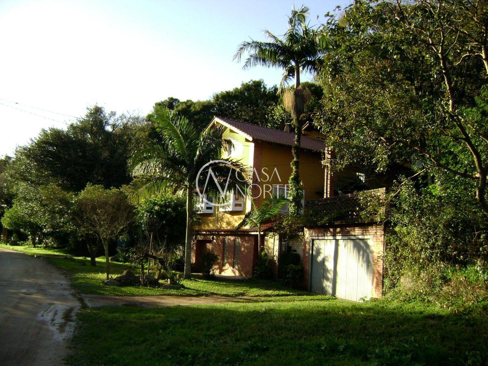 Casa à venda com 2 quartos, 170m², 1 suíte, 3 vagas, Avenida Beira Rio no bairro Belém Novo em Porto Alegre