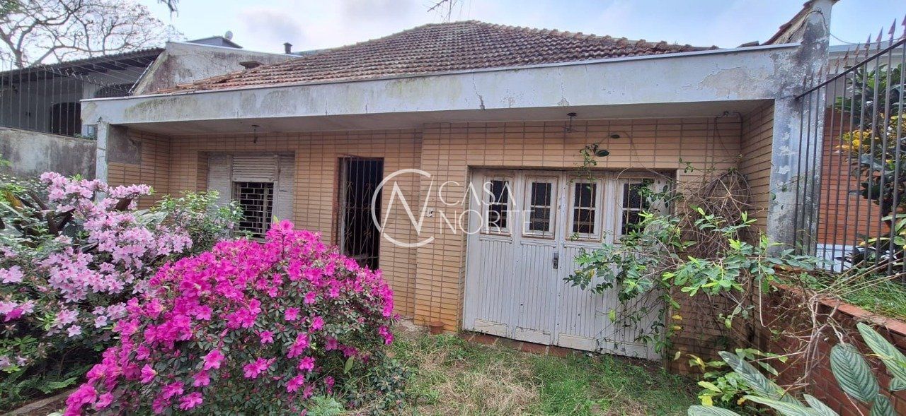 Casa à venda com 4 quartos, 211m², 2 vagas, Rua São Mateus no bairro Bom Jesus em Porto Alegre