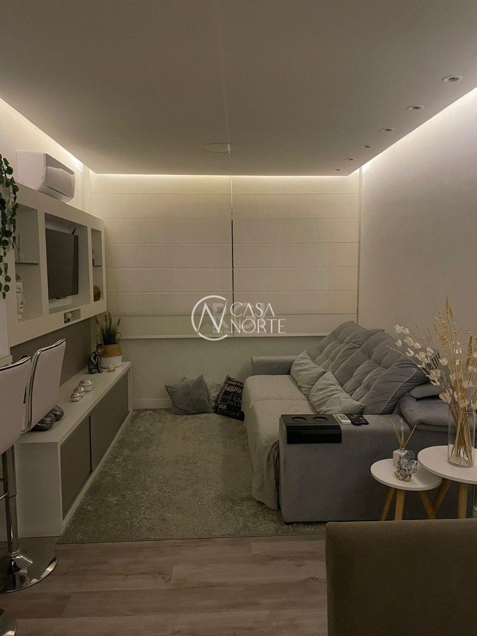 Apartamento à venda com 2 quartos, 60m², 1 suíte, 1 vaga, Rua Coronel Aparício Borges no bairro Glória em Porto Alegre