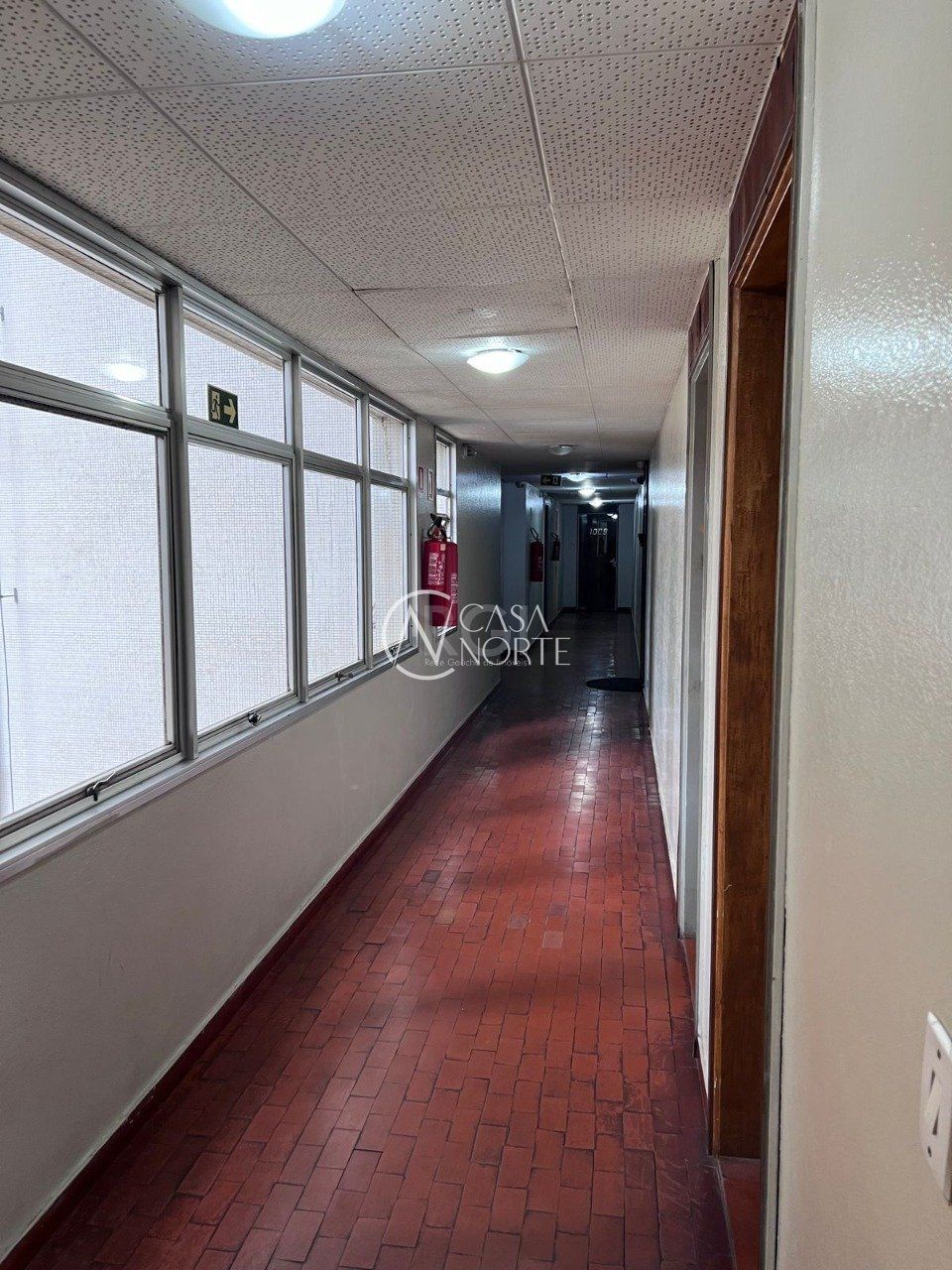 Sala Comercial à venda , 24m², Rua dos Andradas no bairro Centro Histórico em Porto Alegre