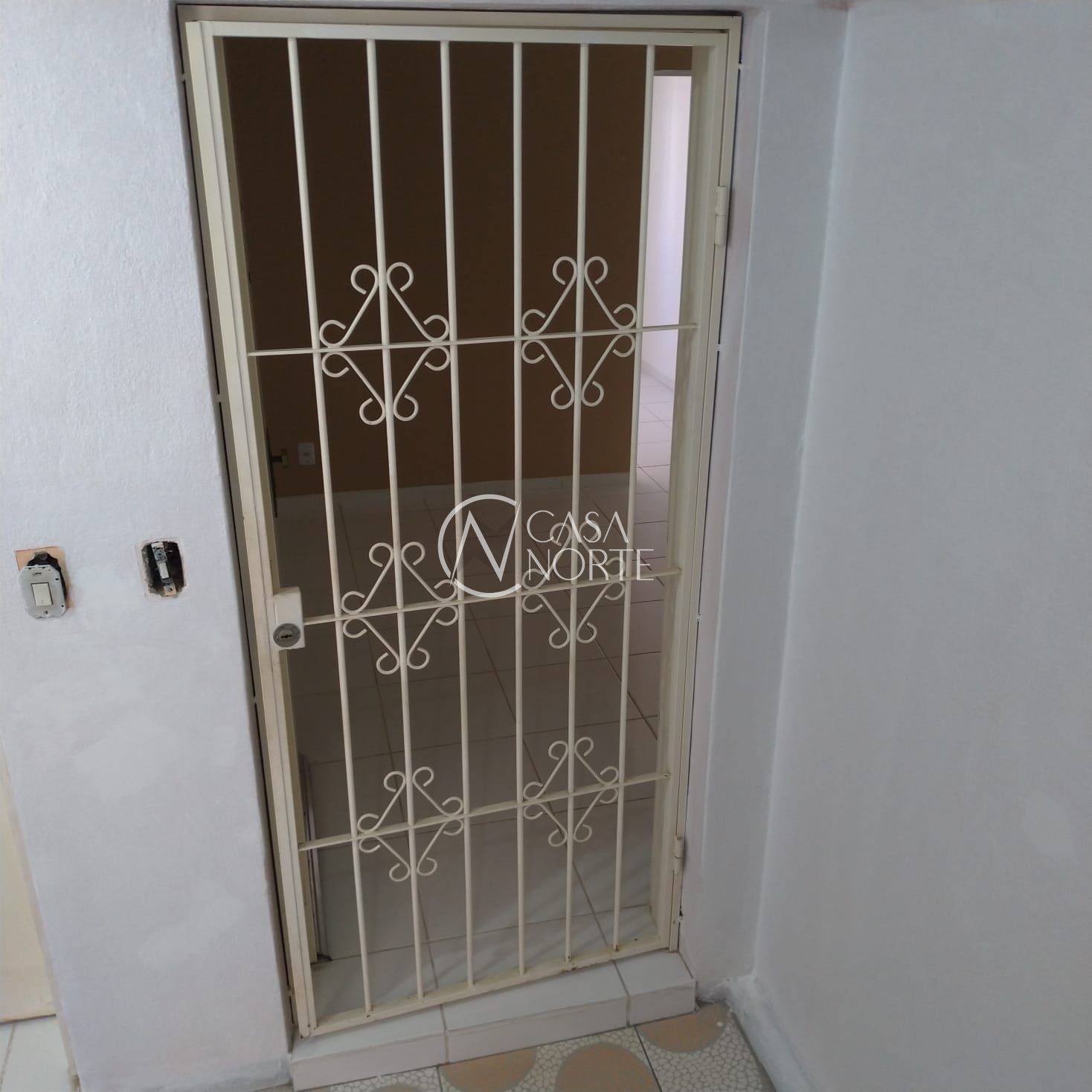 Apartamento à venda com 2 quartos, 45m², Rua dos Maias no bairro Rubem Berta em Porto Alegre