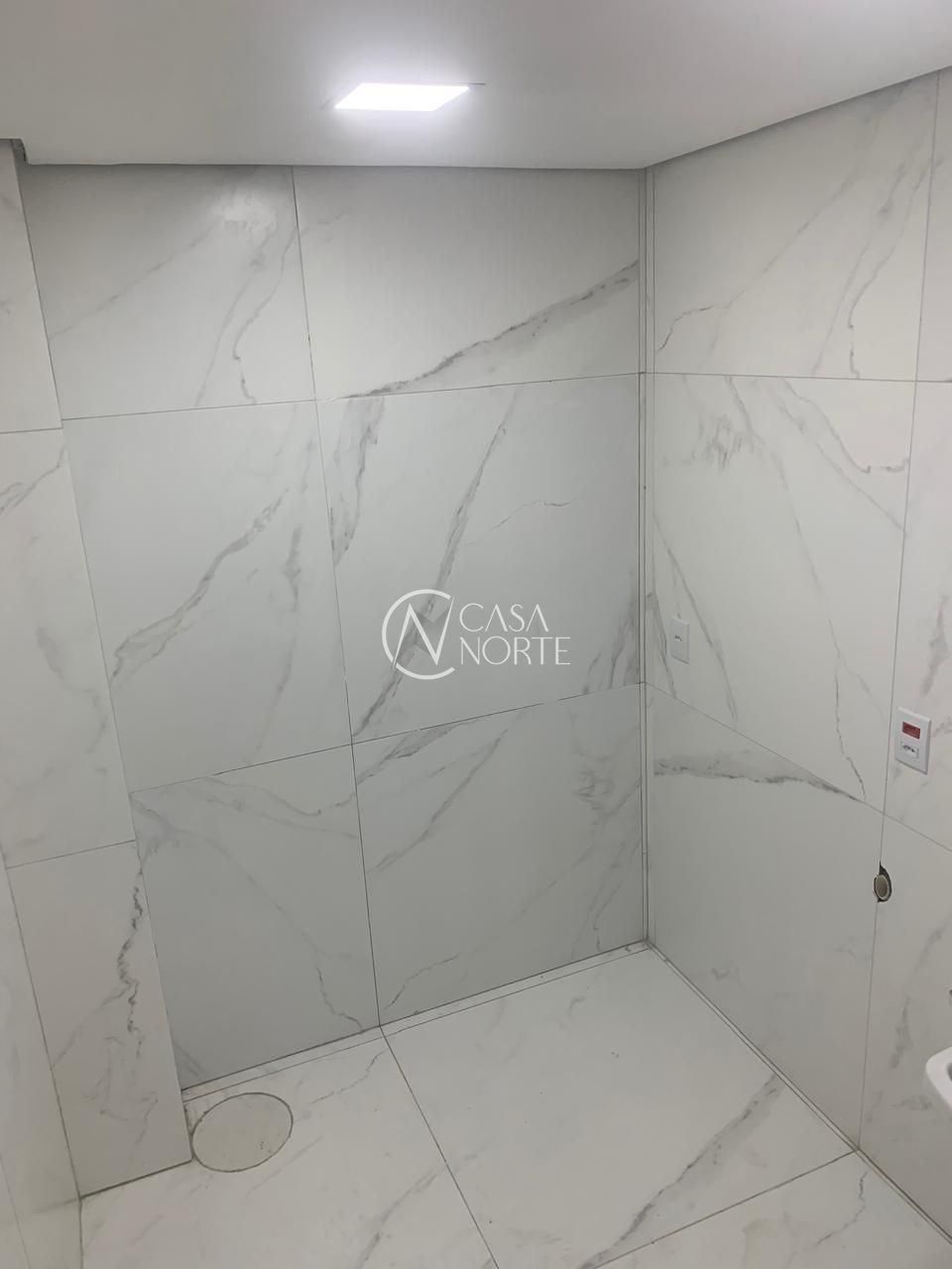 Casa à venda com 3 quartos, 294m², 1 suíte, 3 vagas, Rua Vereador Viton de Araújo no bairro Medianeira em Porto Alegre