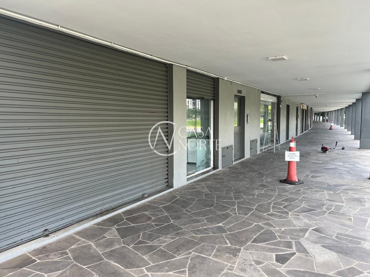 Apartamento à venda com 2 quartos, 58m², Avenida Ipiranga no bairro Partenon em Porto Alegre