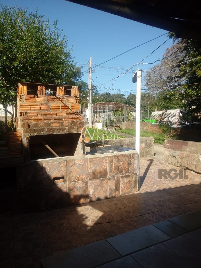 Terreno à venda  com 567m², Rua Cachoeira no bairro Nonoai em Porto Alegre