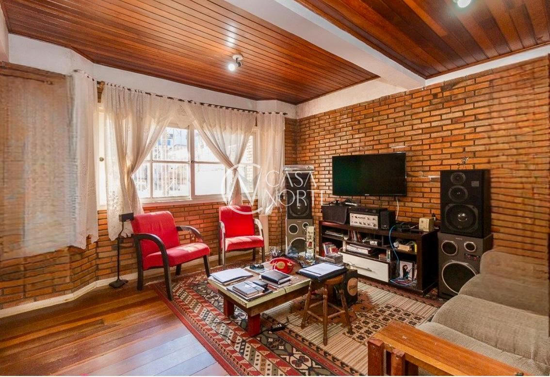 Casa Comercial à venda com 3 quartos, 230m², 2 vagas, Rua Antônio Ângelo Carraro no bairro Jardim Sabará em Porto Alegre