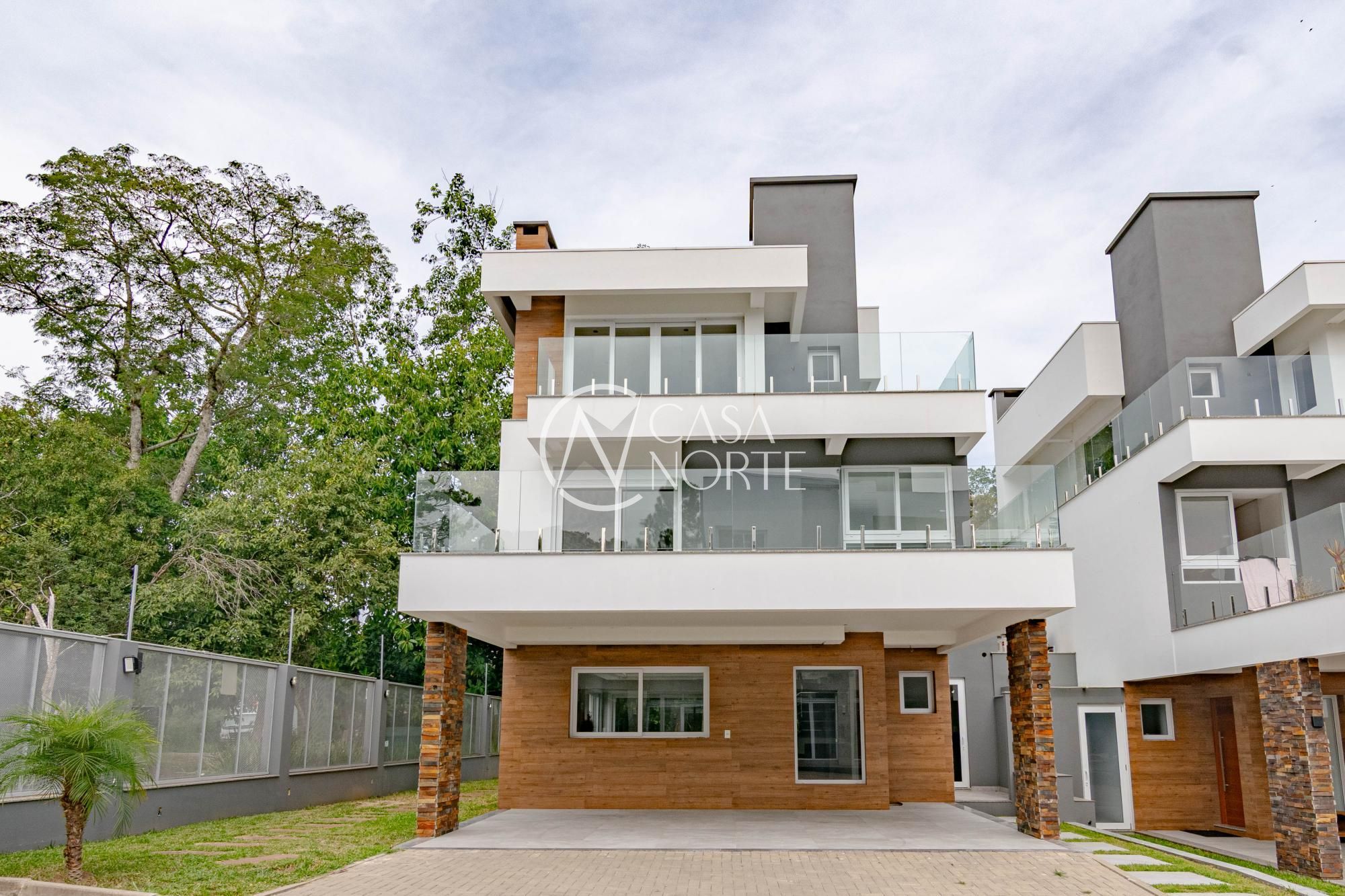 Casa de Condomínio à venda com 3 quartos, 335m², 3 suítes, 4 vagas, Coronel Marcos no bairro Ipanema em Porto Alegre