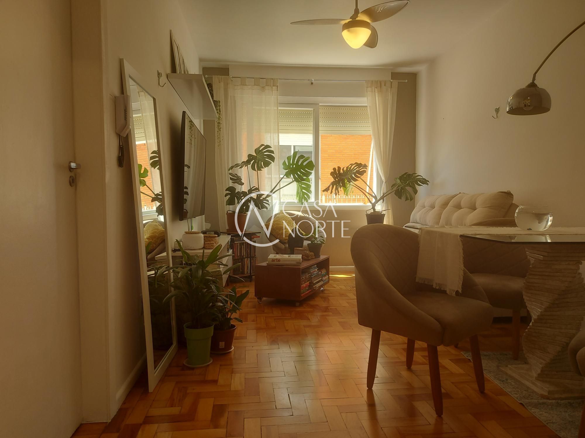 Apartamento à venda com 1 quarto, 44m², Rua Leopoldo de Freitas no bairro Passo da Areia em Porto Alegre