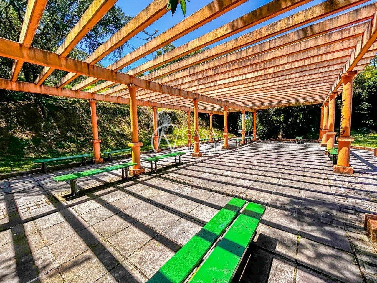 Terreno à venda  com 914m², Avenida Guaíba no bairro Ipanema em Porto Alegre