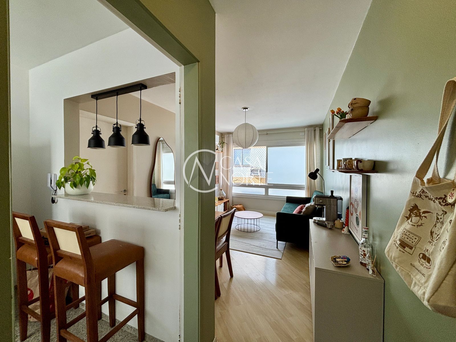 Apartamento à venda com 2 quartos, 78m², 1 suíte, 1 vaga, Rua Guilherme Alves no bairro Jardim Botânico em Porto Alegre