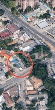 Terreno à venda  com 1050m², Rua Arroio Grande no bairro Cavalhada em Porto Alegre