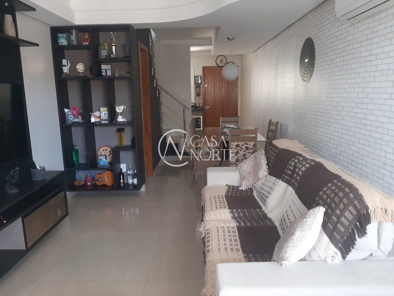 Casa à venda com 2 quartos, 80m², 2 suítes, 1 vaga, Rua Ernesto Porfirio dos Reis no bairro Aberta dos Morros em Porto Alegre