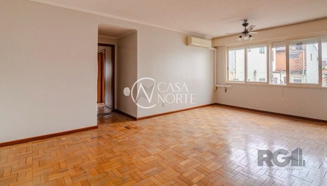 Apartamento à venda com 3 quartos, 133m², 1 suíte, 1 vaga, Rua Carlos Von Koseritz no bairro São João em Porto Alegre
