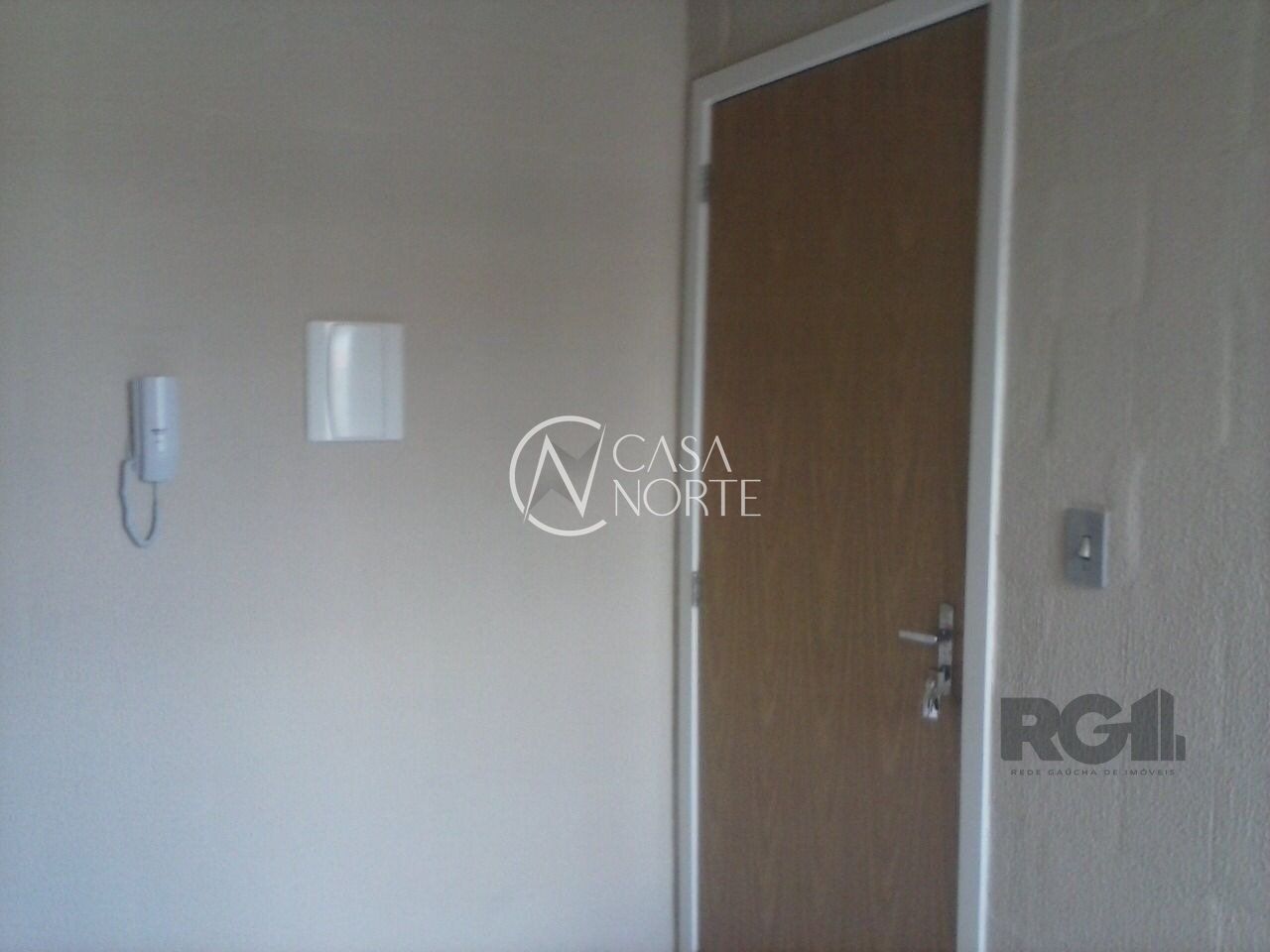 Apartamento à venda com 2 quartos, 39m², 1 vaga, Avenida João Antônio Silveira no bairro Lomba do Pinheiro em Porto Alegre