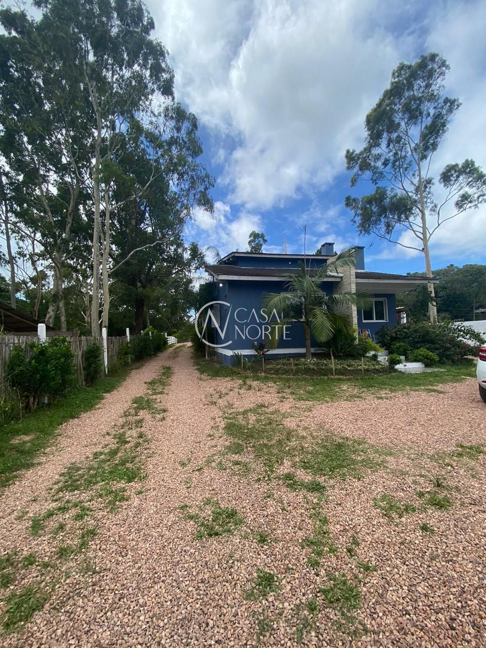 Sítio à venda com 4 quartos, 242m², 1 suíte, 3 vagas, Avenida Edgar Pires de Castro no bairro Lageado em Porto Alegre