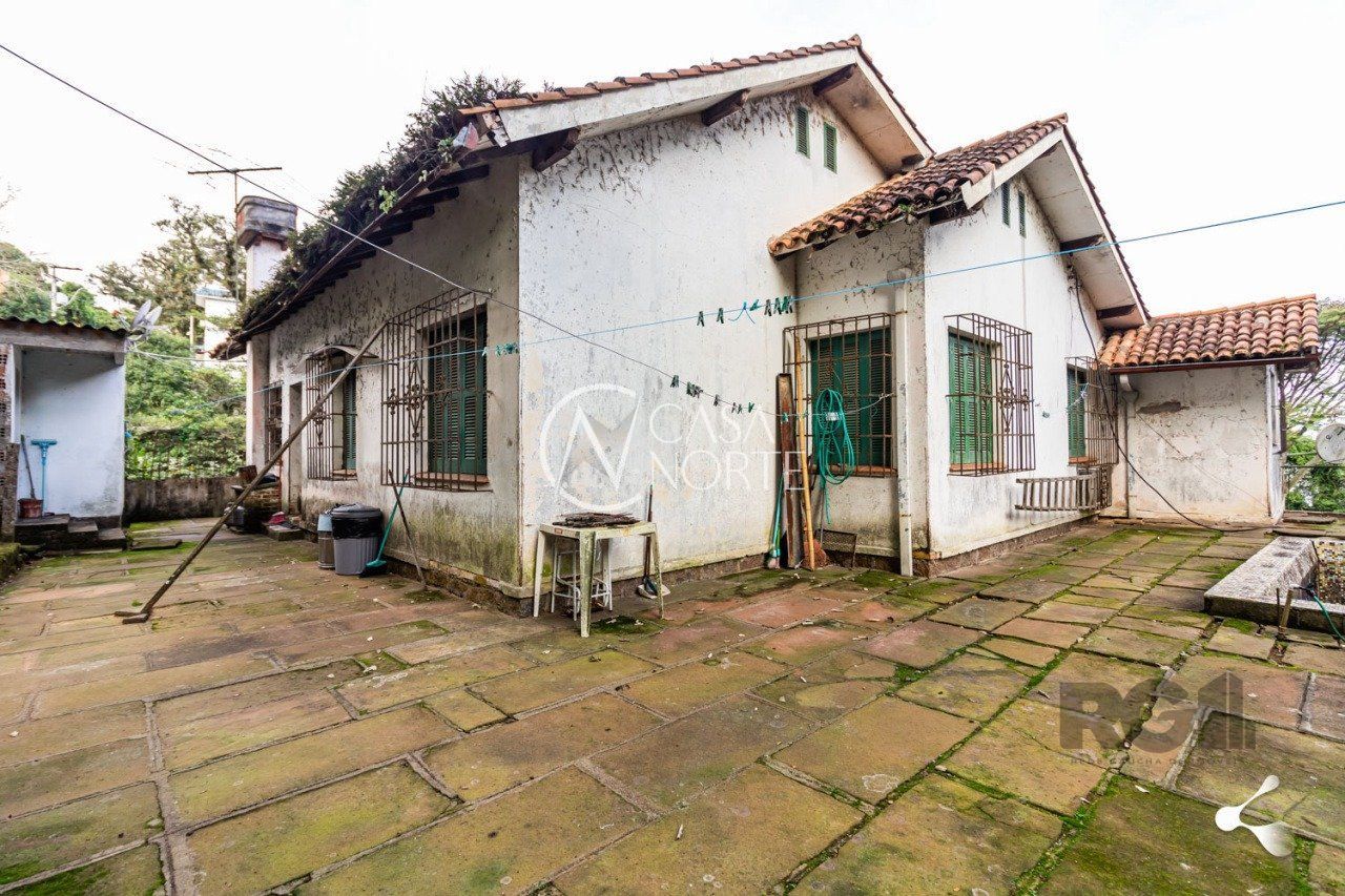 Terreno à venda  com 1236m², Rua Professor Xavier Simoes no bairro Sétimo Céu em Porto Alegre