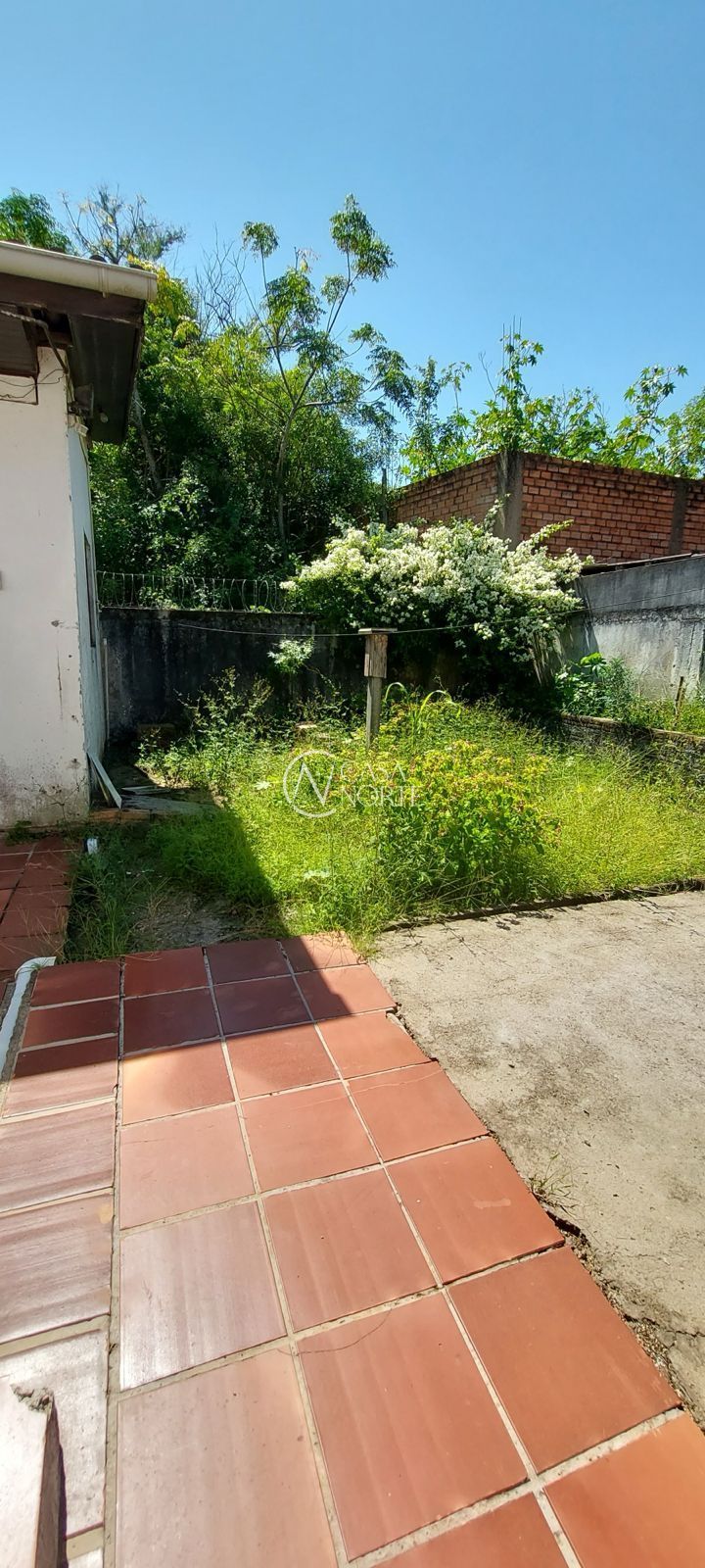 Casa à venda com 2 quartos, 102m², 1 suíte, 3 vagas, Rua Antônio Amaro da Silva no bairro Campo Novo em Porto Alegre