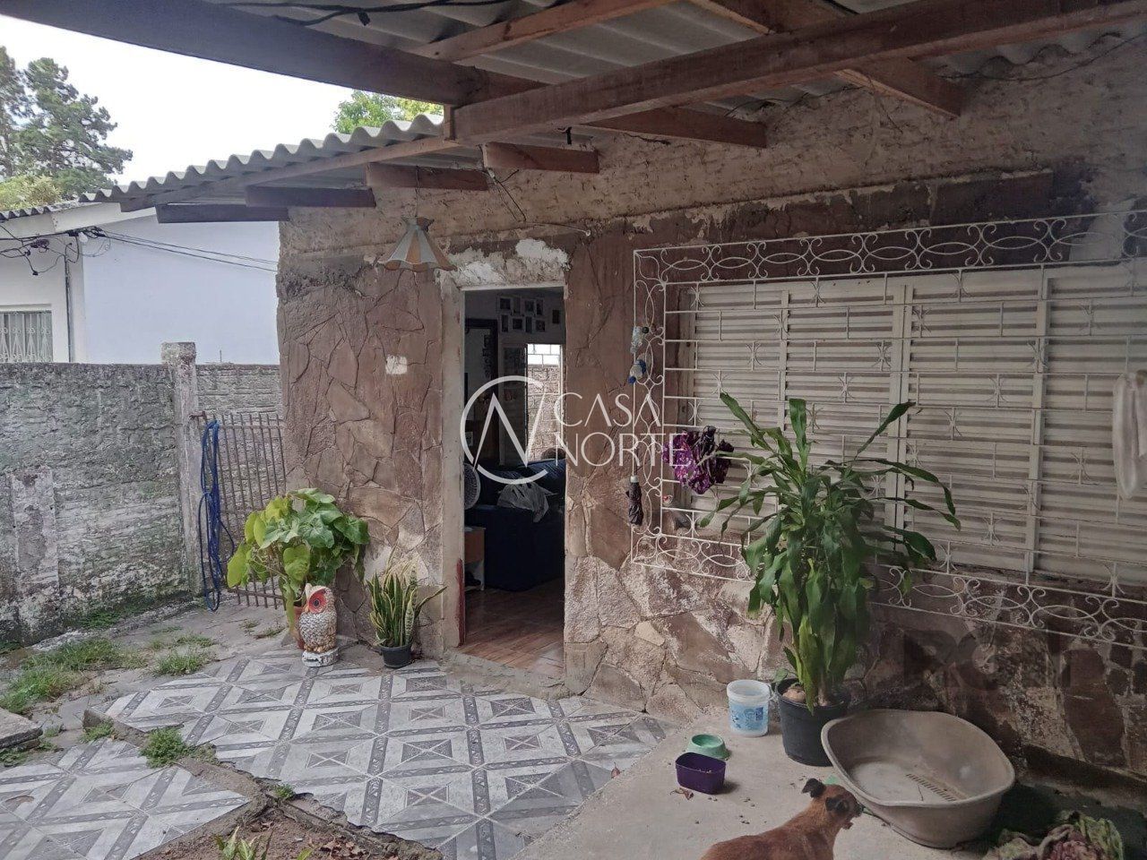 Casa à venda com 2 quartos, 100m², 1 vaga, Rua Ariosto Vieira Rodrigues no bairro Santa Rosa de Lima em Porto Alegre